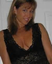 rich woman looking for men in Ash, North Carolina