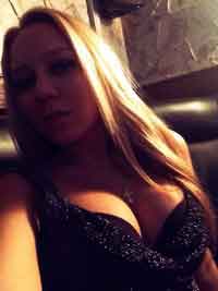 rich female looking for men in Columbia, Illinois